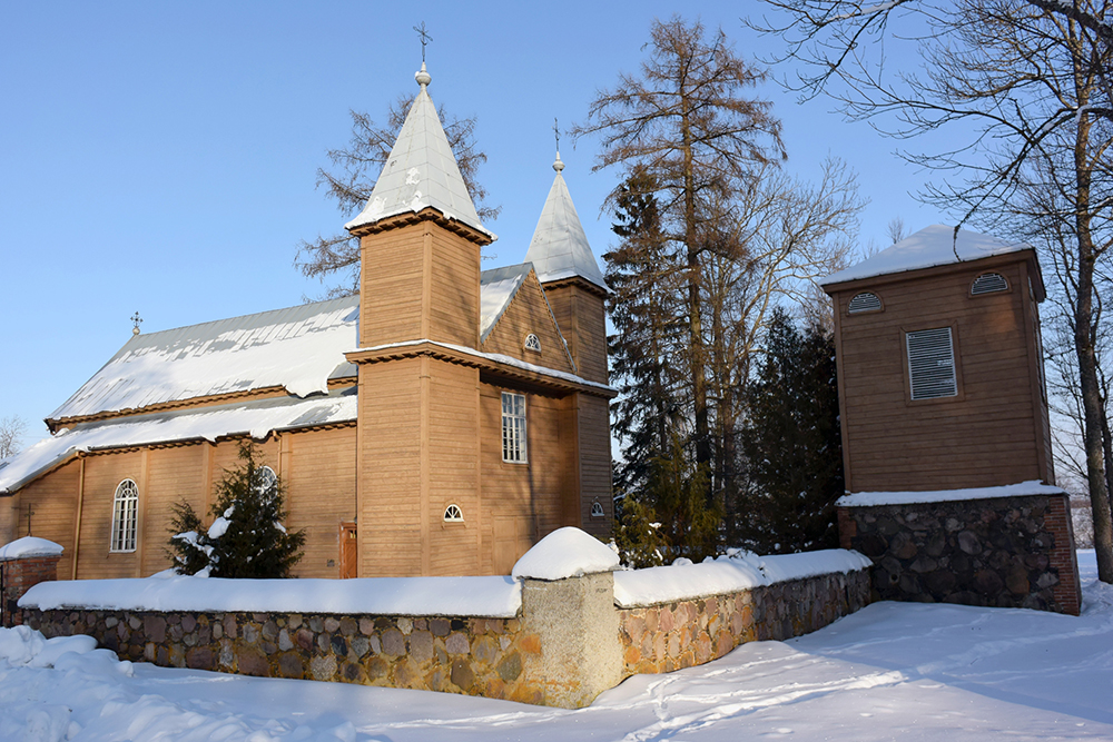 Имение Эверсмуйжа (Eversmuiža) и костел Св. Андрея