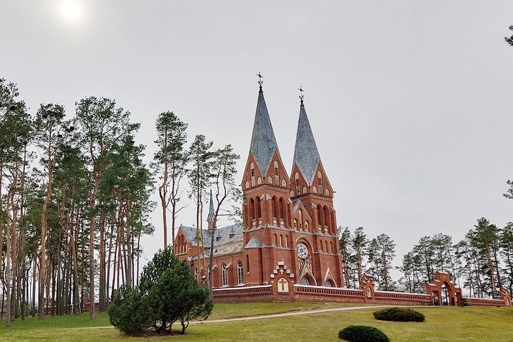 Вилякская католическая церковь